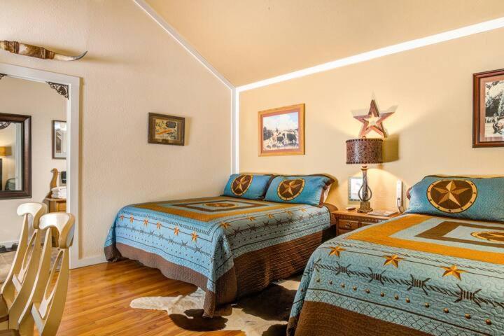 #3 Wrangler~Bandera Tin Star~Bandera, Tx. Apartment Bagian luar foto