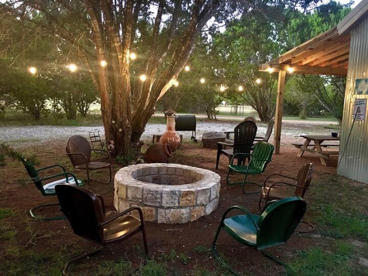 #3 Wrangler~Bandera Tin Star~Bandera, Tx. Apartment Bagian luar foto
